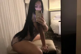 visiting 😘 incall and outcall available - Image 6