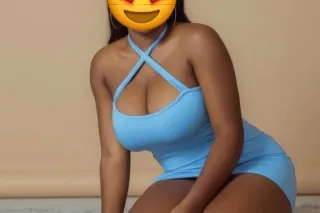 New In Town 💋 - 39 - Image 1