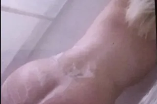 EVERYBODY'S FAVORITE BLONDE - Image 11