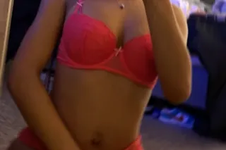 DADDY COME BUSS IN THIS PRETTY PINK PUSSY 😩😩💦💦 - Image 2