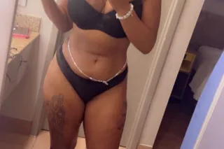 Durham THICK CURV BEAUTYReal Deal Short time only - Image 2