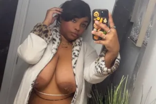 Yasmean 💦💋🍒 - Image 1