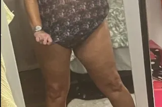 EVERYBODY'S FAVORITE BLONDE - Image 3